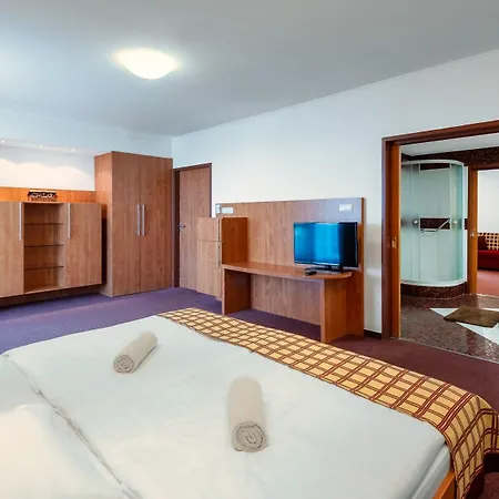 Hunguest Pelion 3*