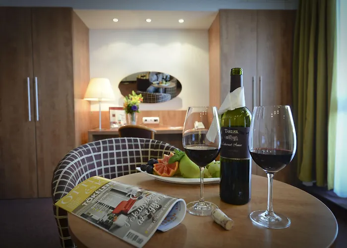 Hunguest Pelion 3* タポルツァ