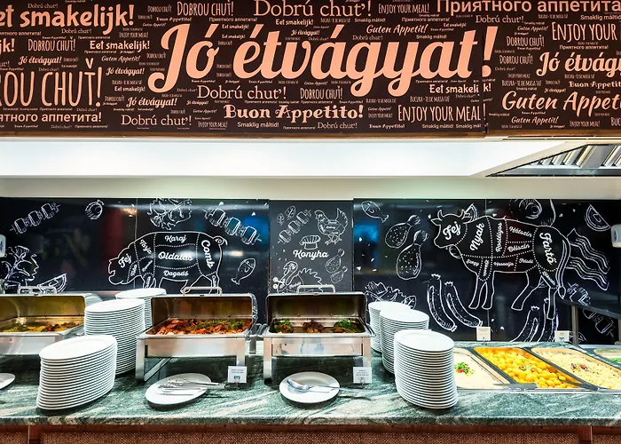 ホテル Hunguest Pelion 3*